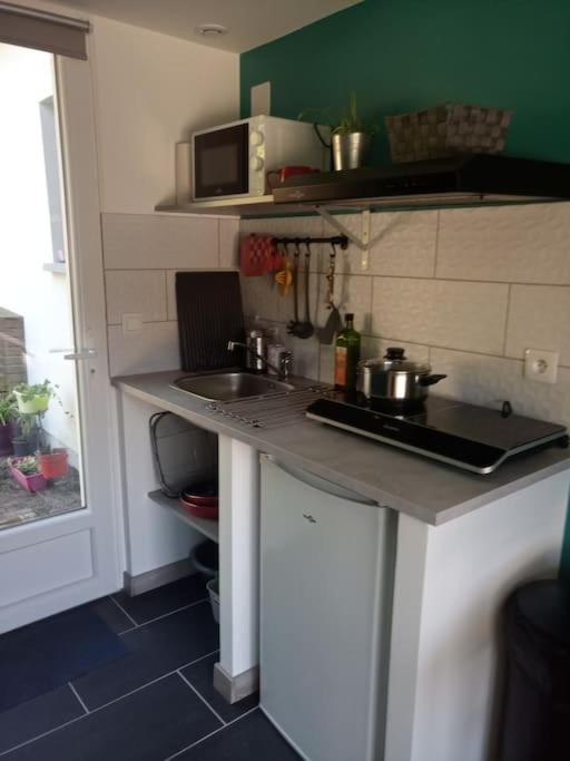 Petite Maison Avec Jardin Entre Et Village Holiday home *
