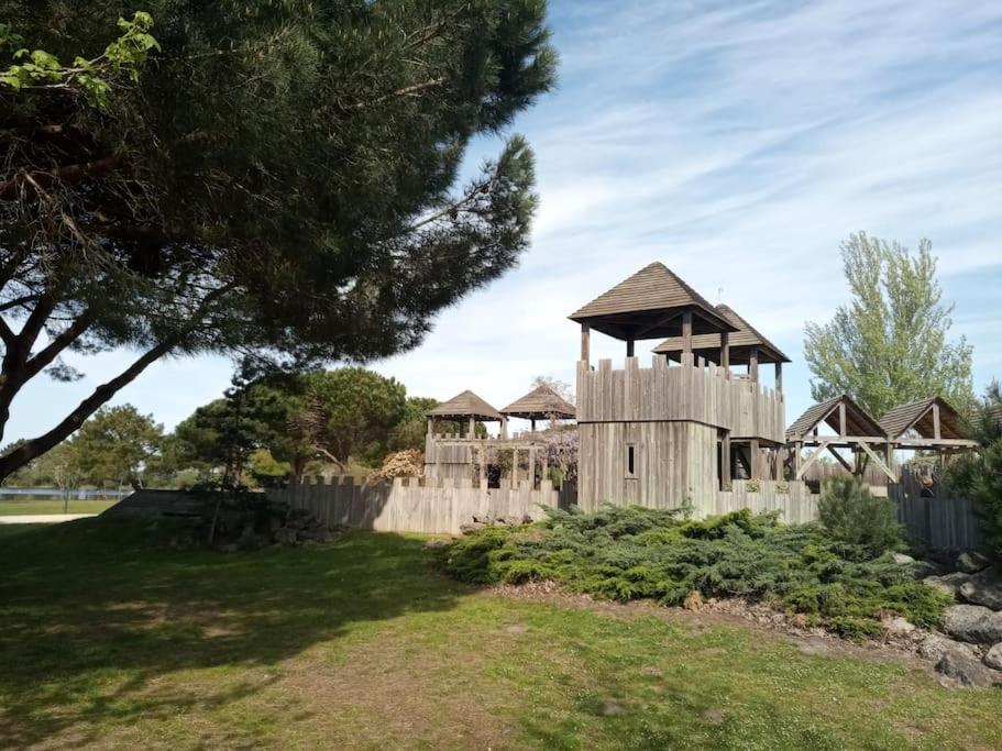Petite Maison Avec Jardin Entre Et Village * Hourtin