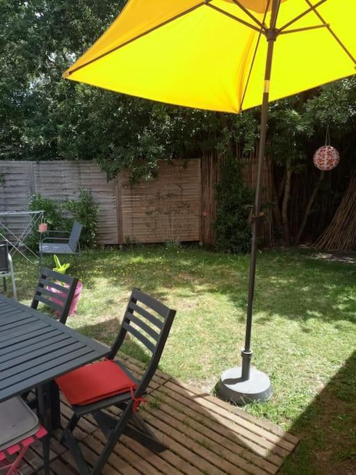 Petite Maison Avec Jardin Entre Et Village Holiday home Hourtin